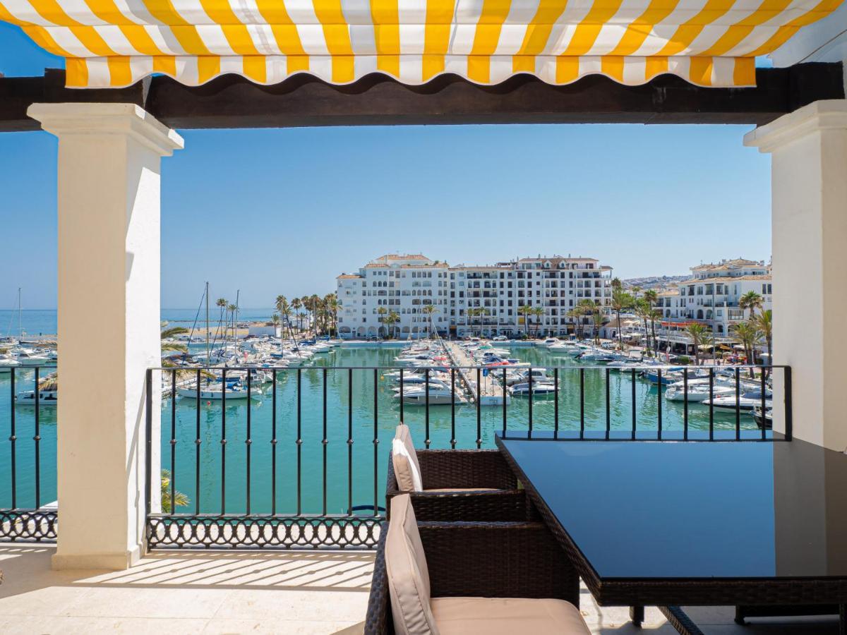 Beautiful Duquesa Harbour Apt 2001 Манилва Экстерьер фото